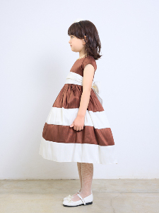 ドレス生地アップ写真ドレスバックリボン