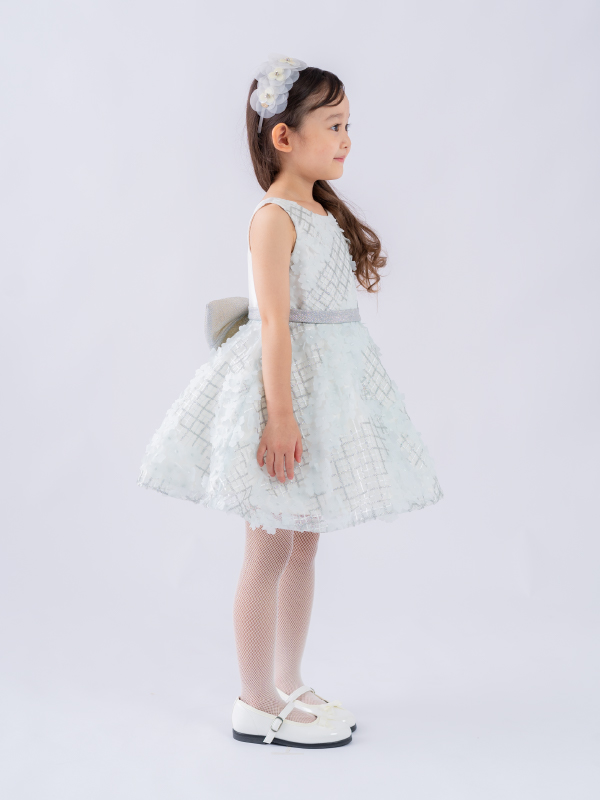 ドレスバックスタイル。こちらのドレスは、インポート商品でおしゃれさんにおすすめの商品です。