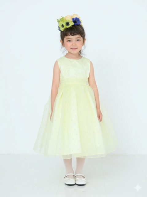 淡い黄色の子供レンタルドレス